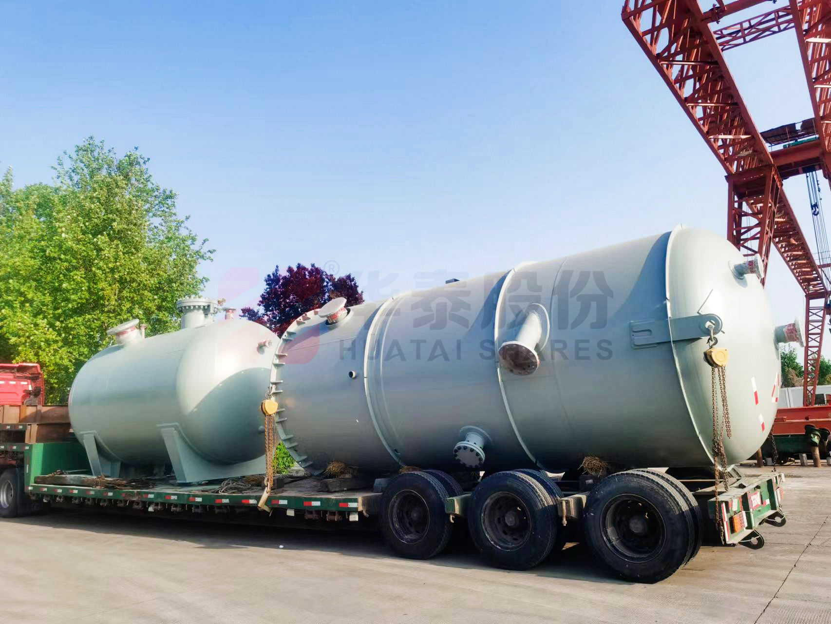 華泰制造 | 祝賀壓力容器罐順利發貨！